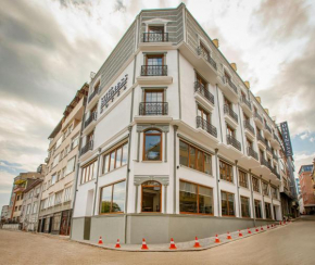 Grand Business Hotel